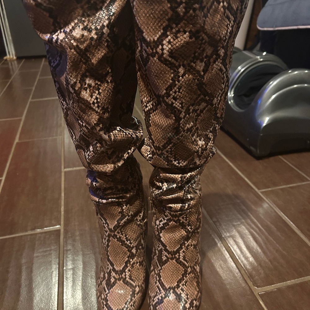 Express Snakeskin Pattern Heeled Boots